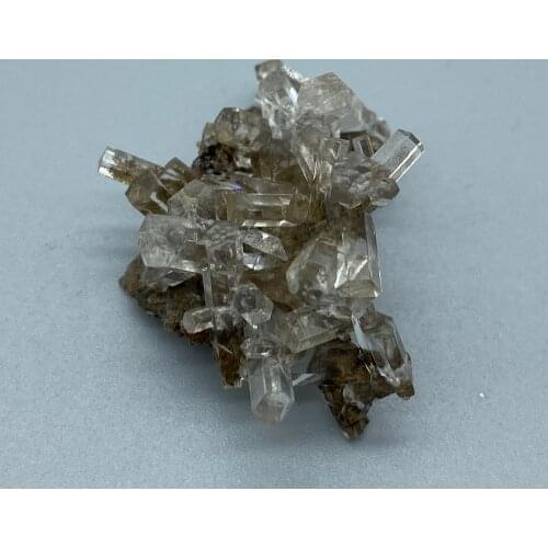 Natural transparent columnar calcite is rare and extinct in China