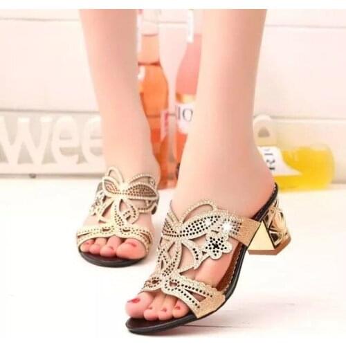 Slippers Ladies Summer Fashion with Joker Slim 2021 New High-heeled Ladies Sandals Rhinestone Thick Heel Comfortable Slippers