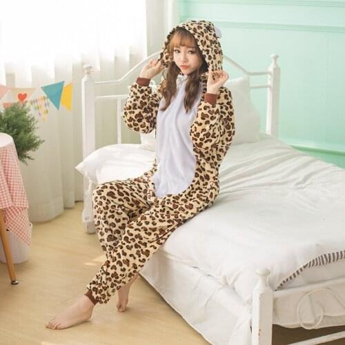 Kigurumi Pajama Leopard Bear Adult Animal Cartoon Hooded Onesie Women Men Couple 2019 Winter Pajamas Sleepwear Flannel Pijamas
