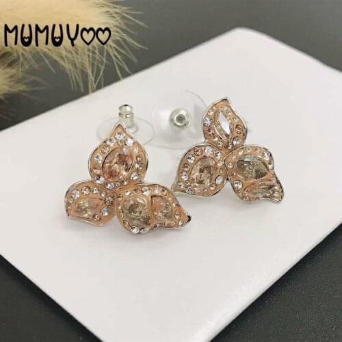 Fashion jewelry high quality swa,glamor and romantic petals camellia piercing women earrings crystal flowers stud earrings