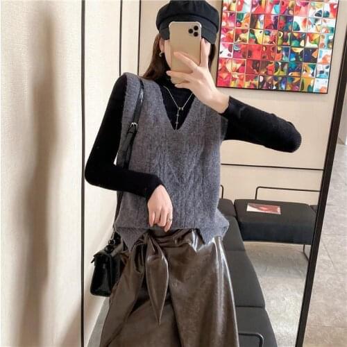 Loose sleeveless V-neck knitted waistcoat waistcoat waistcoat Korean waistcoat womens spring and autumn 2021 new sweater