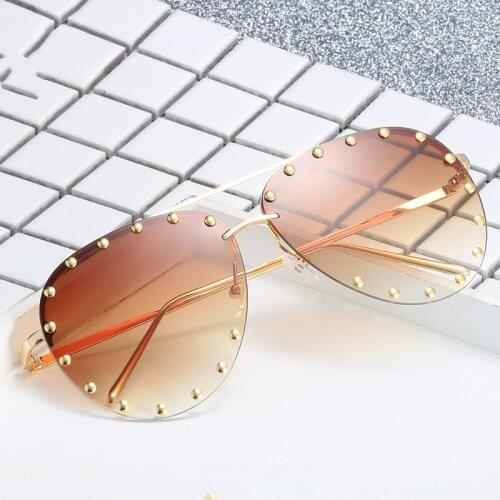 Rivet Fashion Sunglasses Mens Womens Fishing Goggles Sunglasses Ocean Gradient Color Driving Glasses Sports Sunglasses