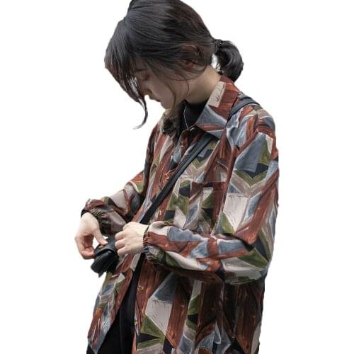 Hong Kong style Printed Long-sleeved Shirt Jacket Female Spring Autumn Blouse Women Floral Shirts Retro Top 185b