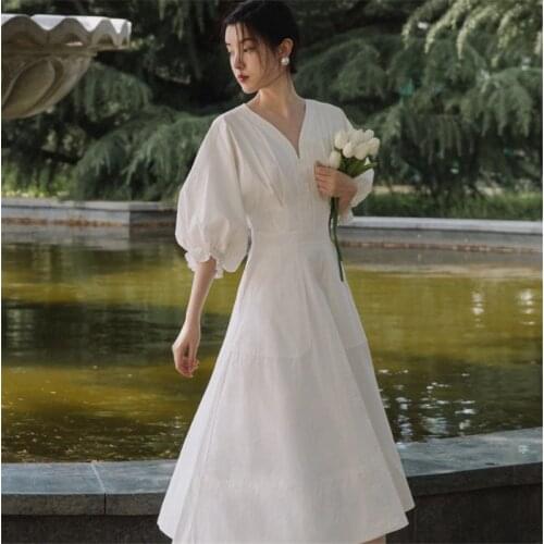 2021 Summer Female French Elegant Loose V-Neck Dress Lantern Sleeve Simple Solid White High Waist Temperament A-Line Dress