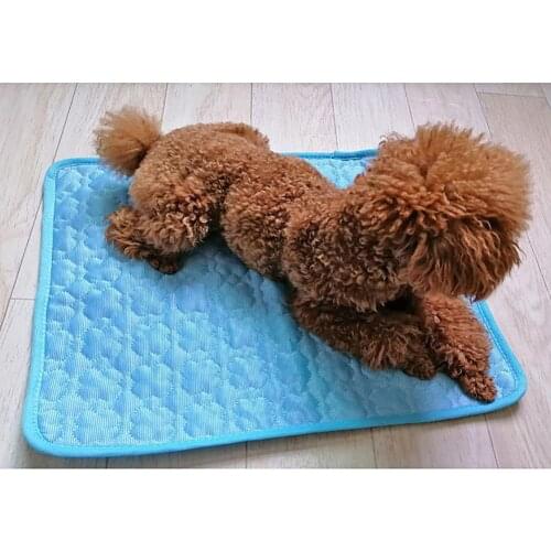 Summer Pet Cooling Mats for Dogs Dog Bed Washable Blanket Sofa Pet Dog/Cats Puppy Pet Cool Sofa Cushion Mattress