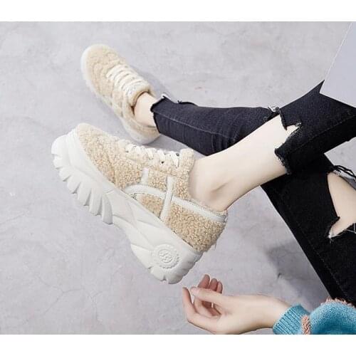 Muffin shoes women plus velvet 2019 winter wild sports casual shoes women increased thick sole fur shoes