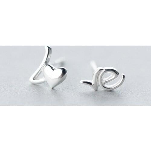 Fashion Hypoallergenic Letter LOVE Shape Stud Earring for Women Girl Simple Jewelry Brincos A102