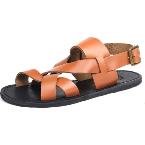 2020 New High Quality Leather Sandals Men Luxury Outdoor Breathable Sandals Summer Casual Beach Shoes Men Gladiator Flip Flops