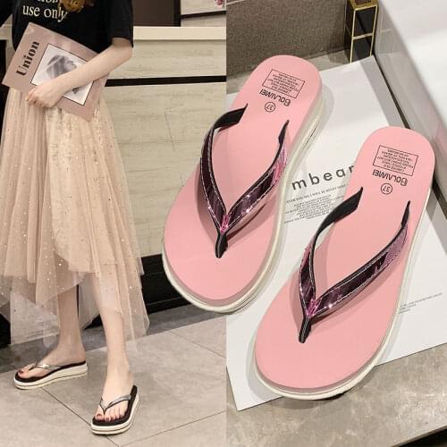 Character Drag Ladies Fashion Slippers Women the Flat Shoes Outside Wearing Cool Drag-clamp Edgy Slippers Thick-soled Beach