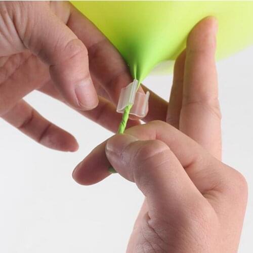 100PCS/Lot Useful "V" Shape Balloons Sealing Clip Ballon Buttons Clips Wedding/Birthday/Christmas Party Decoration Supplies