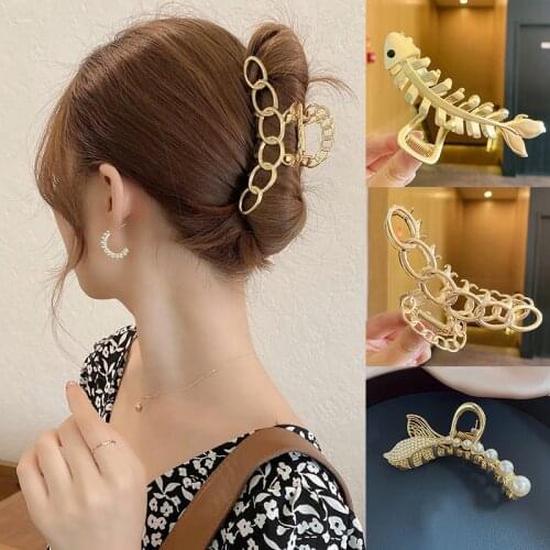 Simple Metal Hollow Out Hair Claw Chic Geometric Barrettes Large Size Shark Clip Women Hair Accessories DIY Hair Styling Tool