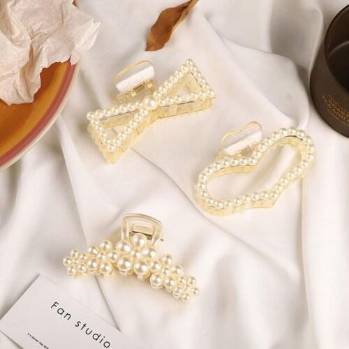 Womens Pearl Hairclip Elegant Temperament Fashion Headdress Gifts for Girls