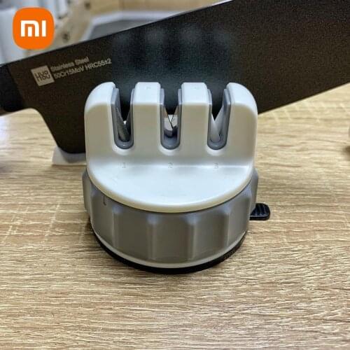 Original Xiaomi Mijia Knife Sharpener Mini Size 73x61mm One-handed Sharpening Super Suction Kitchen Sharpener Tool
