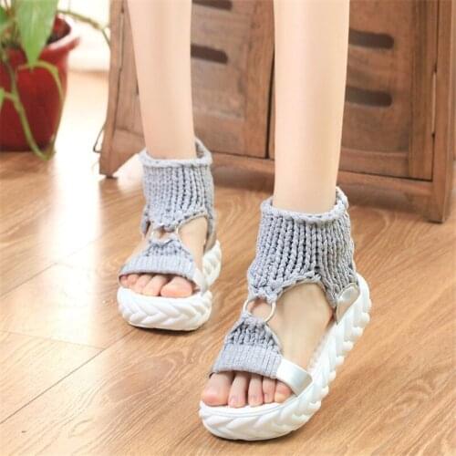 2021 New Casual Women Flats Sandalias Fashion Knit Peep Toe Summer Gladiator Round Buckle Girls Outdoor Beach Sandala Shoes