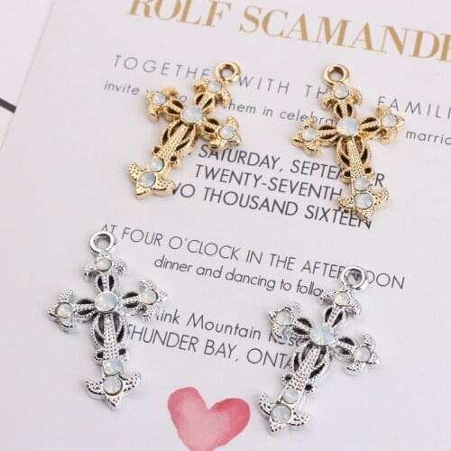 10pcs Crosses Charms DIY Jewelry Accessories Crosses Rhinestone Golden Alloy Pendant Bracelets Earring Floating YZ091