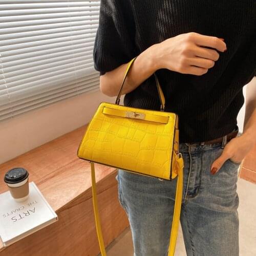 Womens Fashion Handbags Summer Trendy Messenger Shoulder Handbag Fashion Solid Color Small Square Bags Simple and Wild totes