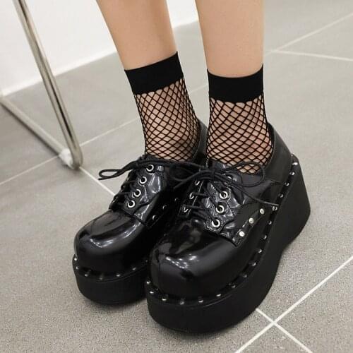 YMECHIC Creeper Bottom Retro Metal Rivet Dark Bat Punk Platform Pumps 2021 Autumn Street Style Wedge Lace-Up Shoes Women Black