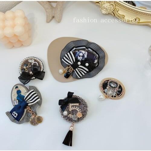 Vintage Black White Stripe Bow Brooches Pins for Women Gir Coat Rhinestone Badge Handmade Wholesale Fashion Jewelry Accessories