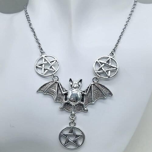2020 New Fashion Creative Bat Pentagram Necklace Gothic Women Gift Necklace Jewelry