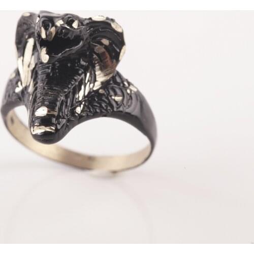 UM US JEWELRY Black Color Snake Pattern Men Ring
