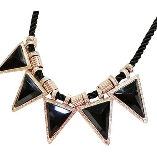 2017 Trendy jewelry Handmade Embroidery multicolor Bead collares mujer Ethnic Vintage necklace Beadwork Statement Necklace