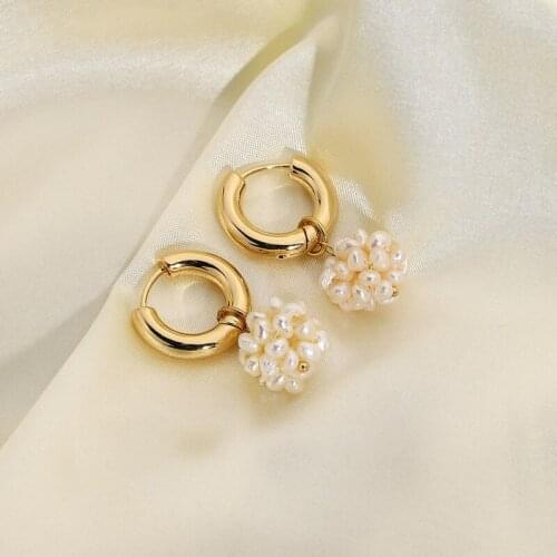 Minar Stylish Irregular Freshwater Pearl Hoop Earrings Gold Color Hooks White Pearls Earring for Women Elegant Wedding Jewelry