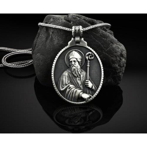 Classic Christian Badge Pope Medal Catholic Vintage Mens Pendant Necklace Round Religious Tag Engraving St. Patrick