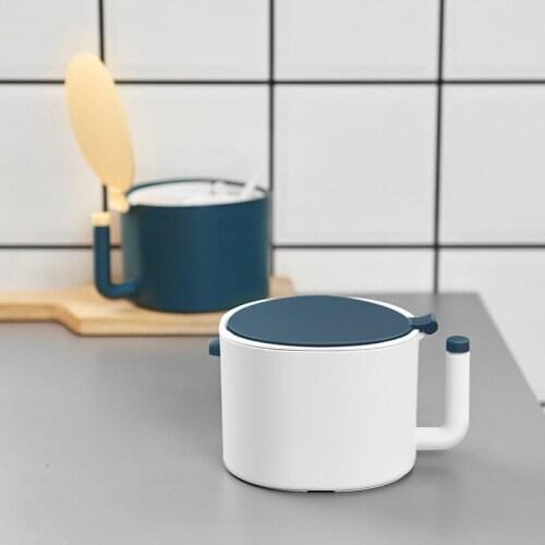 Seasoning Storage Box Seasoning Jar Kitchen Spice Jar Seasoning Rack PP Seasoning Box with Lid and Spoon