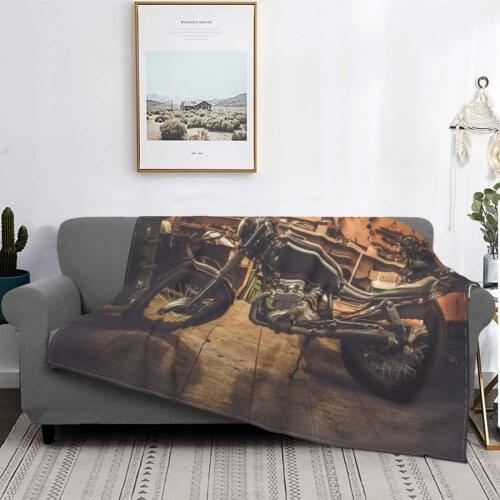 Retro Style Racing Motorcycle In Grage Blankets Flannel Winter Racing Car Soft Throw Blankets for Bedding Travel Bedspread