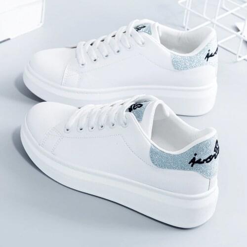 Small White Shoes For Women 2020 Ultralight Wear-Resistant Platform Sneakers High Qualiaty Leather Vamp Sports Skateboard Shoes