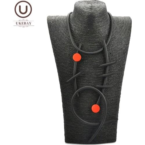 UKEBAY HOT Red Wood Pendant Necklaces Women Gothic Jewelry Cosplay Party Accessories Fashion Designer Handmade Jewelry Necklace