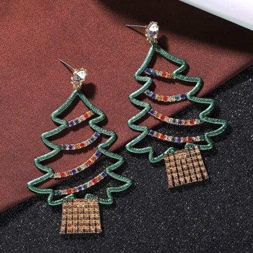 Sparkle Rhinestone Christmas Tree Alloy Earrings Geometric Design Hollow Tree Dangle Earrings for Women Fashion Colorful Jewelry