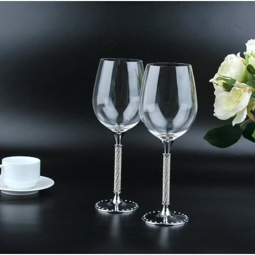 High Grade Wedding Crystal Goblets Diamond Decorated Wine Glasses Unique Stainless Steel Glass Foot Wedding Cake Table Decorated