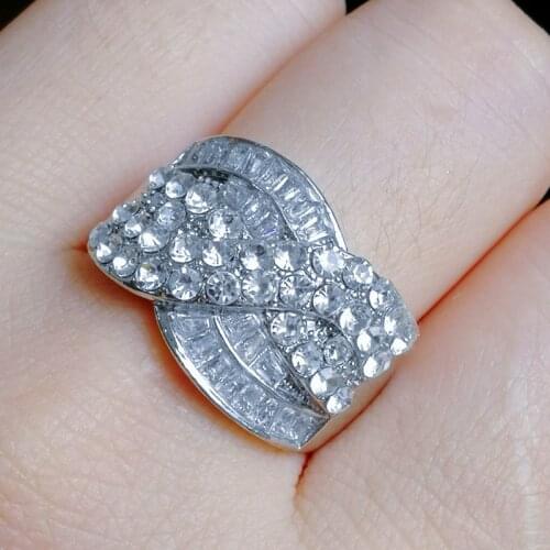 Ofertas Whole Sale luxury Jewelry Fashion Temperament Silver Color Inlaid Full of Zircon Crystal Ladies Banquet Ring Jewelry