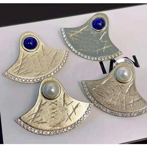 Hot Brand Yellow Gold Color Fashion Jewelery Woman Pearls Earrings Skirt Pearl High Quality Design Studing Jewelry