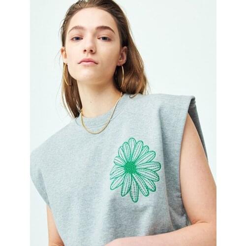 Summer Women O-Neck Sleeveless Floral Embroidery Cotton Top Slim Loose Fashion New T-Shirt Ladies High Quality Casual Tee ML103