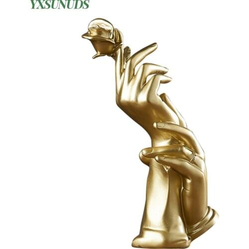 Nordic Style Resin Statue Handheld Rose Modeling Miniature Figurines Home Decoration Accessories Ornament Gifts Dropshipping
