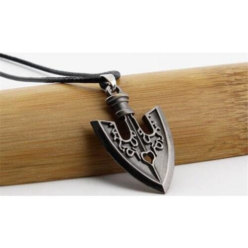 Anime Bizarre Adventure STAND Insect Arrow Pendant Necklace Jewelry Cosplay Props Accessories Cartoon Christmas Girls Boys Gifts