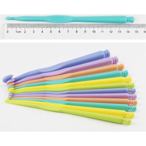 12Pcs Plastic Crochet Hooks Kit Knitting Needles Colorful Stitches Craft Crochet Set DIY Weave Tools Home Sewing Supplies