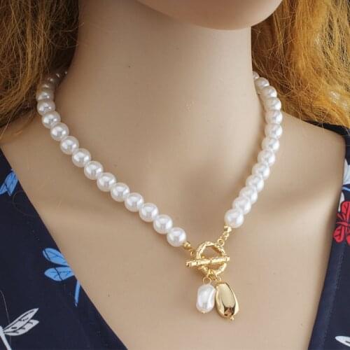 Gothic Baroque Pearl Pendant Choker Necklace for Women Wedding Punk Big Bead Lariat Gold Color Long Chain Necklace Jewelry