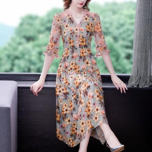 2021 Spring and Summer Print Retro Comfortable Workplace Party Mulberry Silk Dress Short Sleeve Puff Sleeve Dress for Women