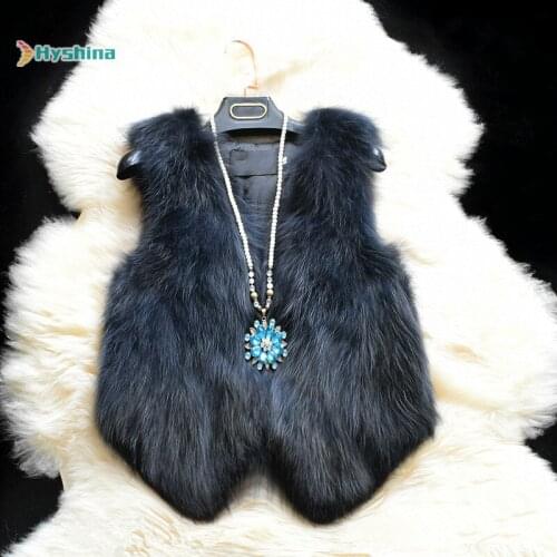 Real Genuine Raccoon Fur Vest Winter Women Sleeveless Waistcoat Solid Color V-neck Female Fashion Lady Nature Fur Clothes Gilet