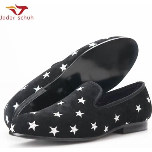 Jeder Schuh New British Style Handmade Men Velvet Shoes With Star Embroidery Party And Wedding Men Loafers Male Smoking Slippers