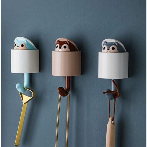 Adhesive Cartoon Squirrel Hook Cute Wall Hooks Heavy Duty Kitchen Rack for Kids Room Bedroom Storage