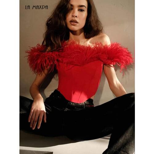 2021 New All-Match Slash Neck Feather Sexy Top Vest Ladies Lady Runway Catwalk Sexy Dress Hot Feather Luxury Design