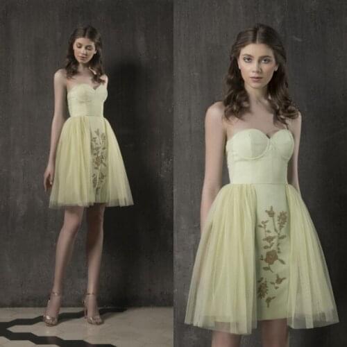 2020 Prom Dresses Sweetheart Sleeveless Lace Appliques Evening Gowns Custom Made Knee-Length Special Occasion Dress