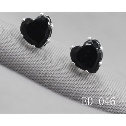8mm Free shipping jewelry earrings Simple love female stud earrings & earrings Heart-shaped crystal of female money tremella