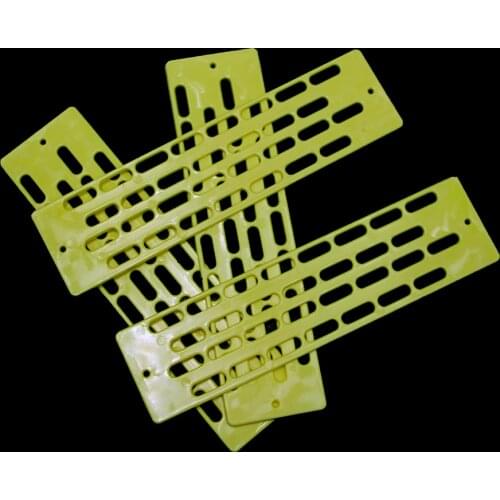 20PCS Bees Tool Plastic Anti Escape Fly Anti-Run Sheet Pieces Yellow White Holes Spacer Beekeeping Equipment Tools Supplies