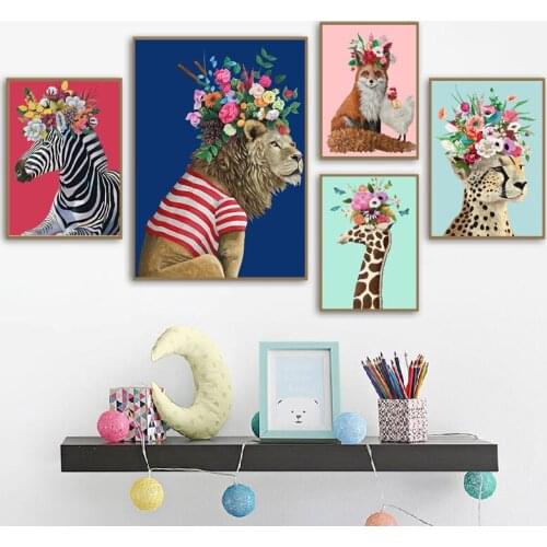 Nordic Animal Posters Colorful Leopard Giraffe Lion Flower Crown Canvas Painting Modern Wall Art Prints Pictures Kids Room Decor