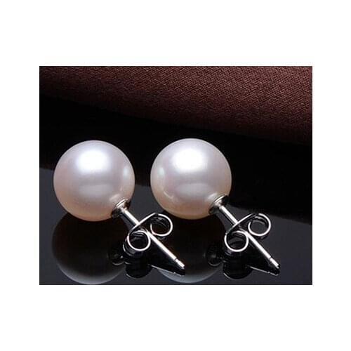 Real natural white real natural seawater pearl Earrings white white light round Tahiti natural seawaternoble ladys